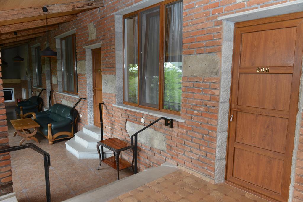 Tourist Hotel Achaltsiche Buitenkant foto