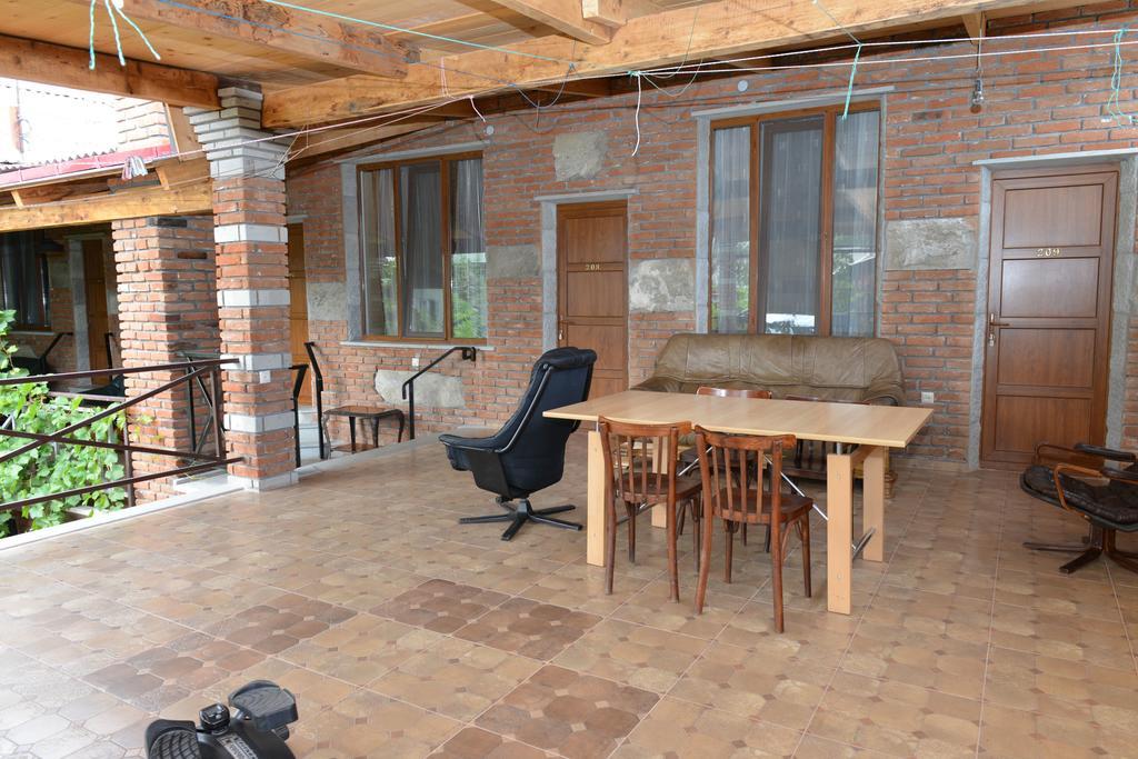 Tourist Hotel Achaltsiche Buitenkant foto